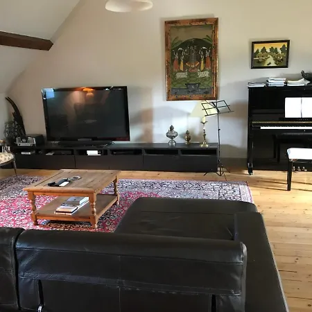 Bed & Breakfast Le Donjon D'anthon