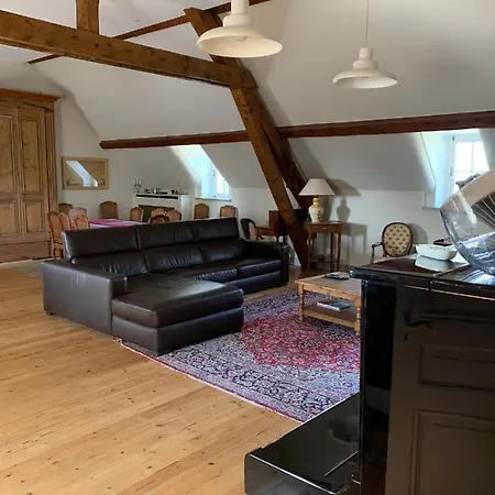 Bed & Breakfast Le Donjon D'anthon